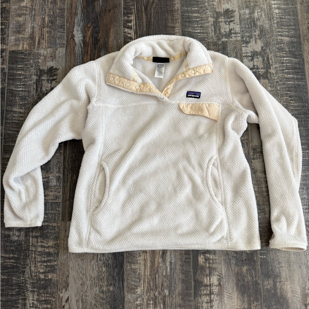Patagonia Women's Cream Fleece Sweater